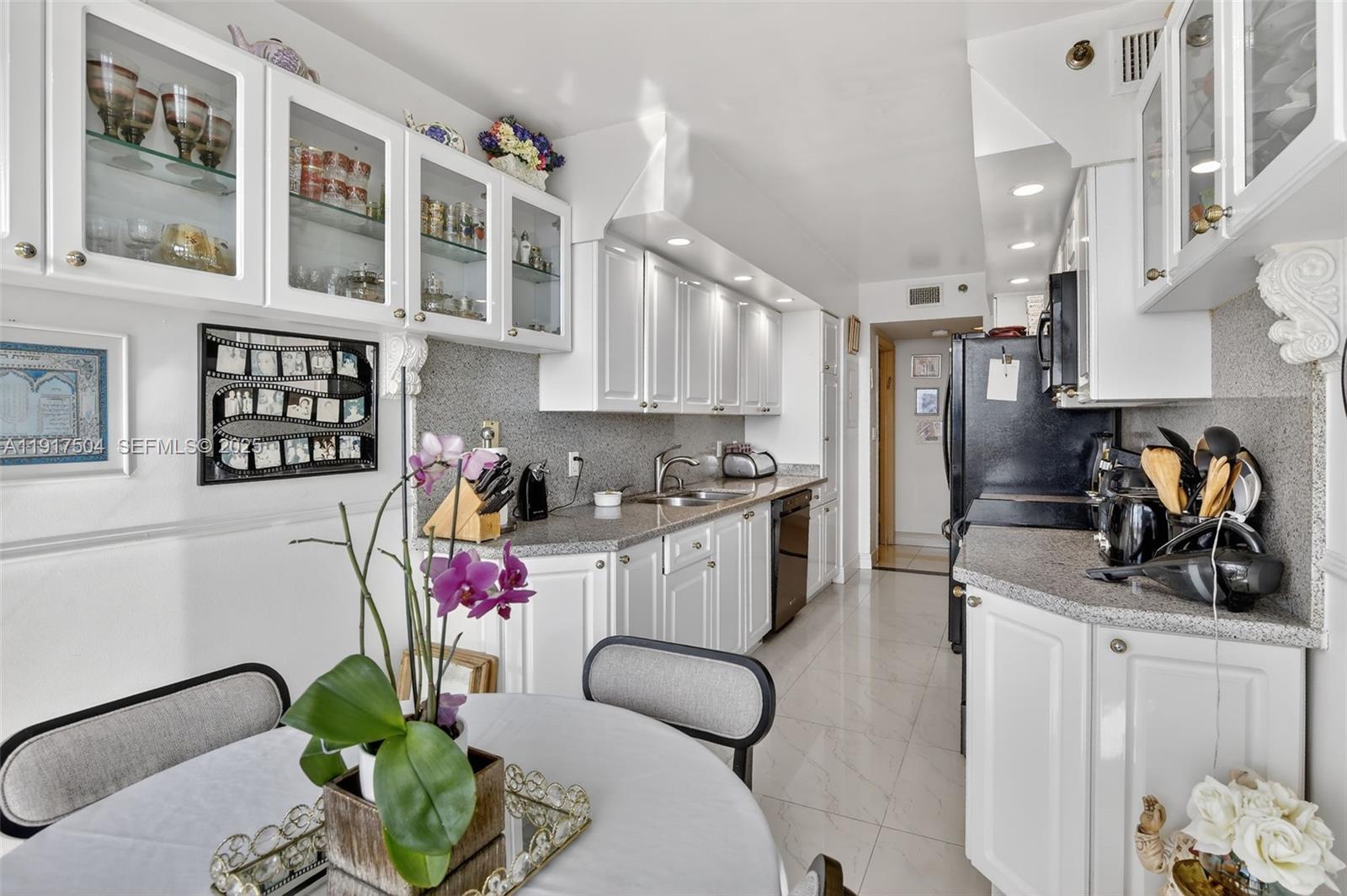 1000 Island Blvd #602, Aventura FL 33160