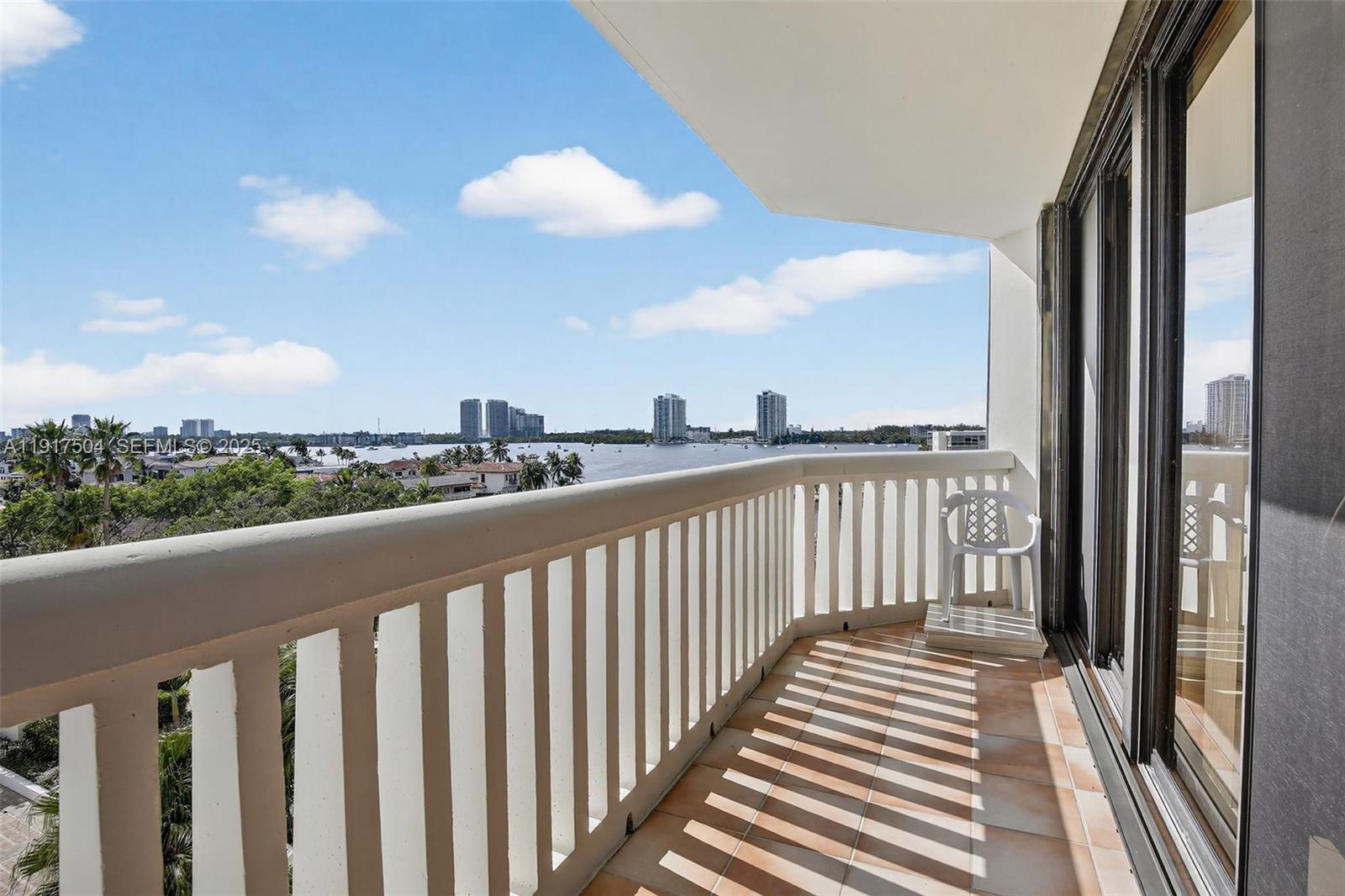 1000 Island Blvd #602, Aventura FL 33160
