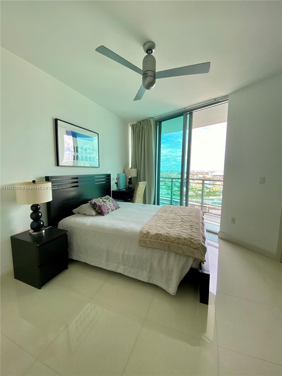 350 S Miami Ave #3813, Miami FL 33130