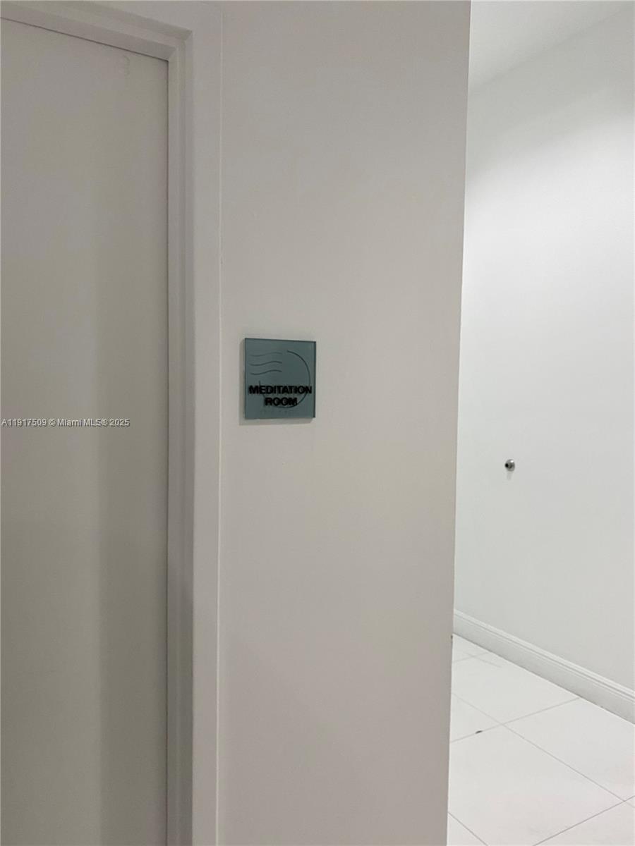 350 S Miami Ave #3813, Miami FL 33130