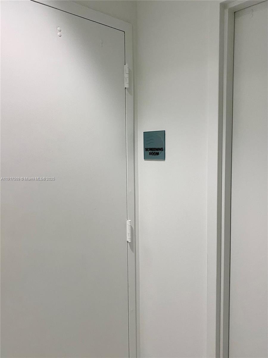 350 S Miami Ave #3813, Miami FL 33130