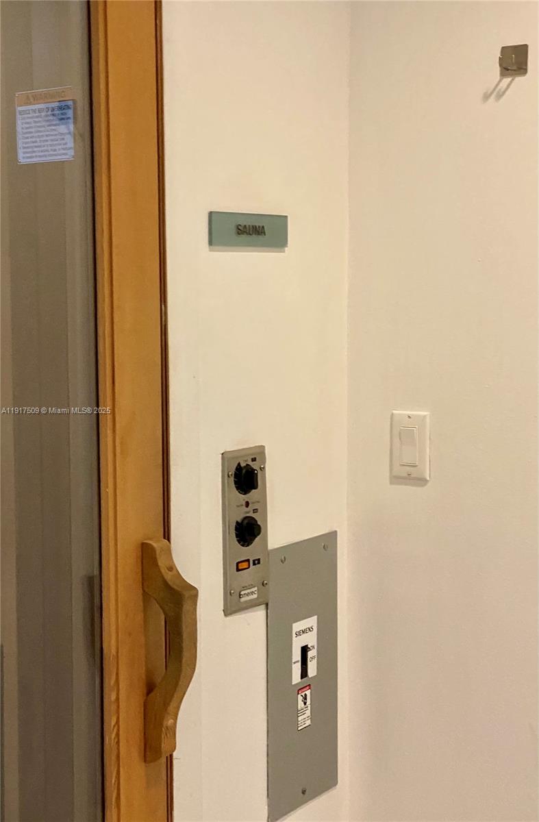 350 S Miami Ave #3813, Miami FL 33130