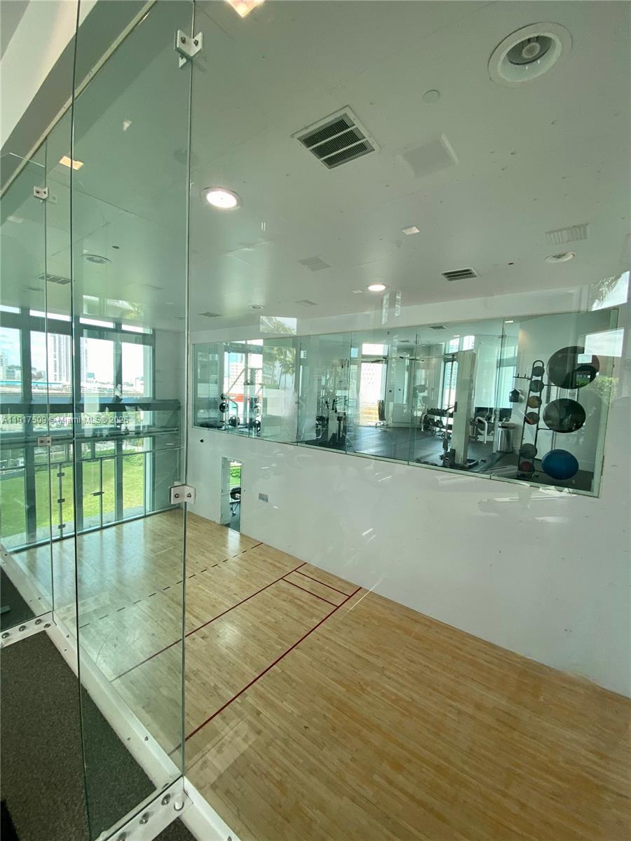 350 S Miami Ave #3813, Miami FL 33130