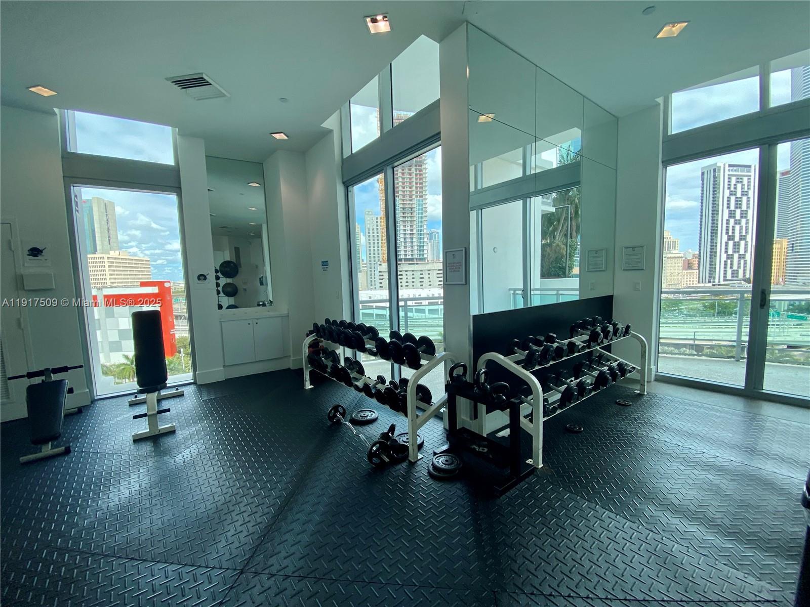 350 S Miami Ave #3813, Miami FL 33130