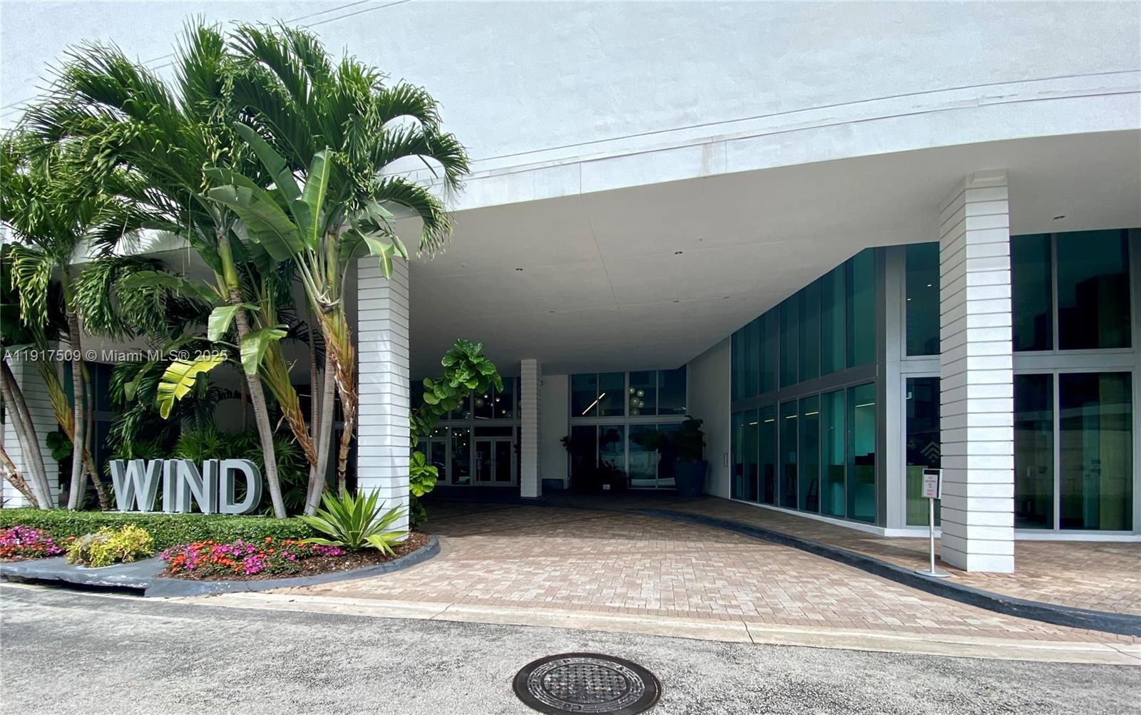 350 S Miami Ave #3813, Miami FL 33130