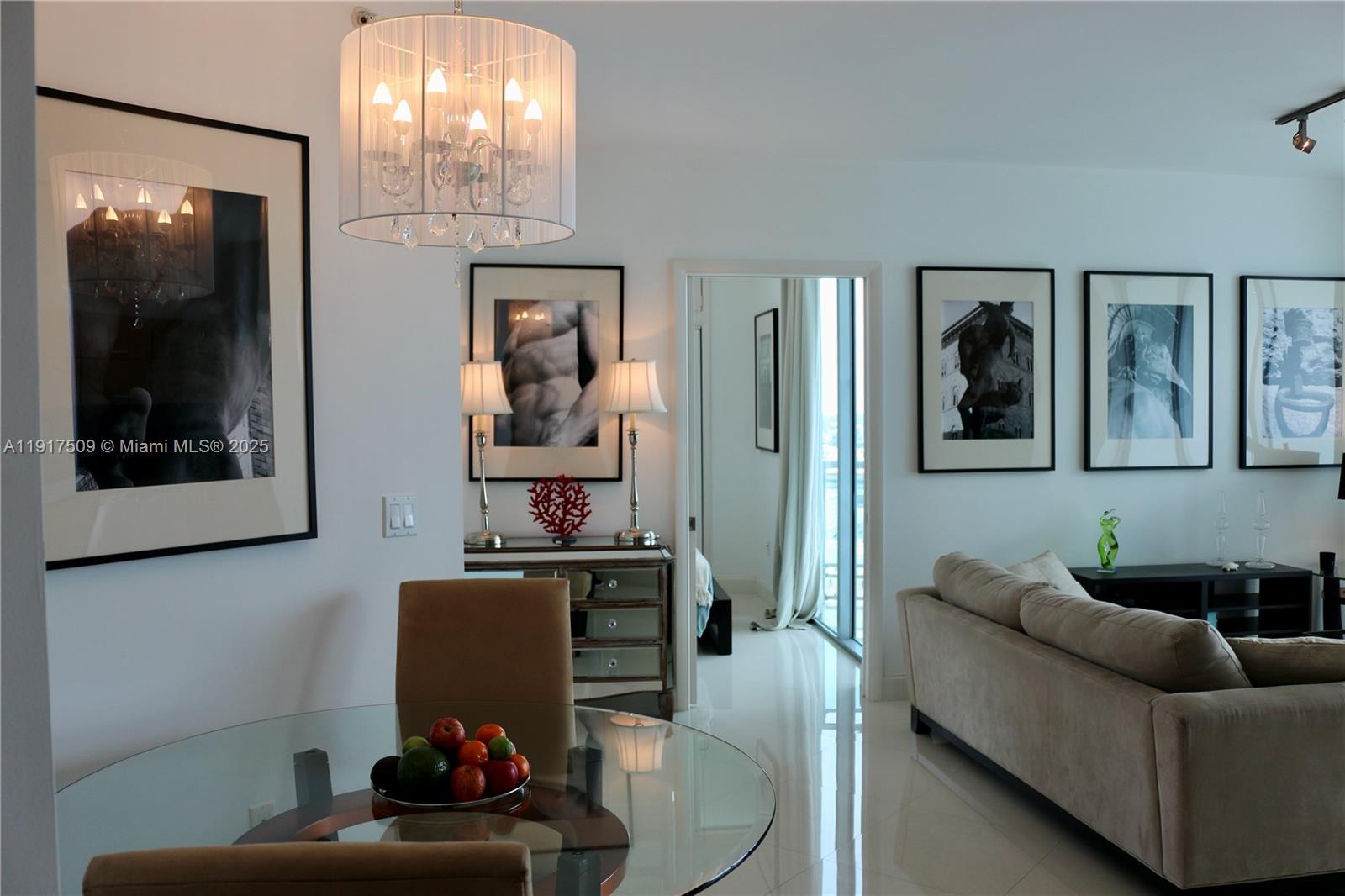 350 S Miami Ave #3813, Miami FL 33130
