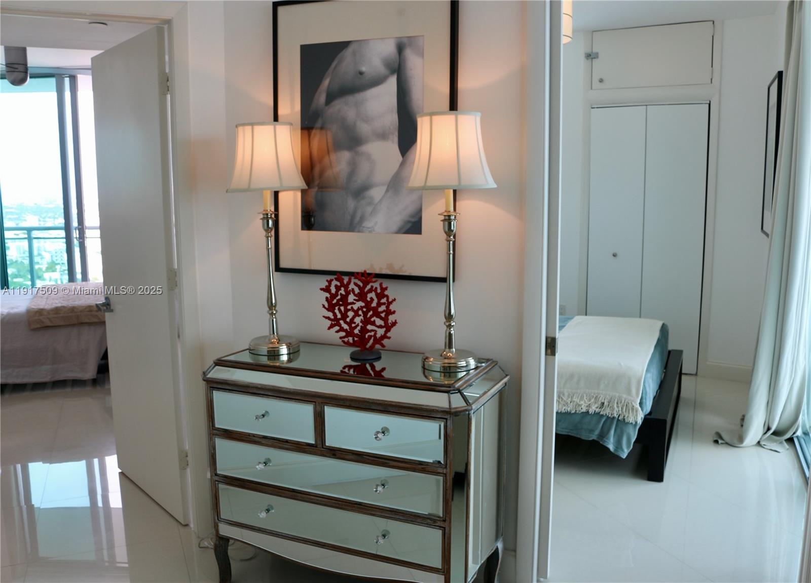 350 S Miami Ave #3813, Miami FL 33130