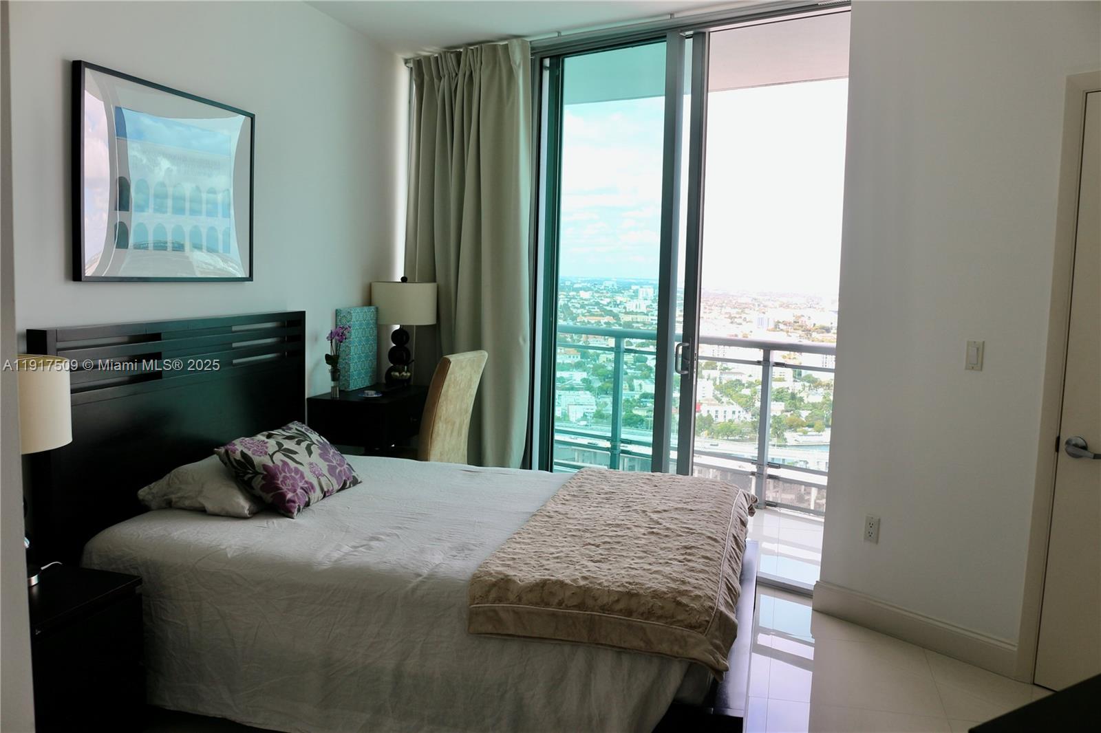 350 S Miami Ave #3813, Miami FL 33130