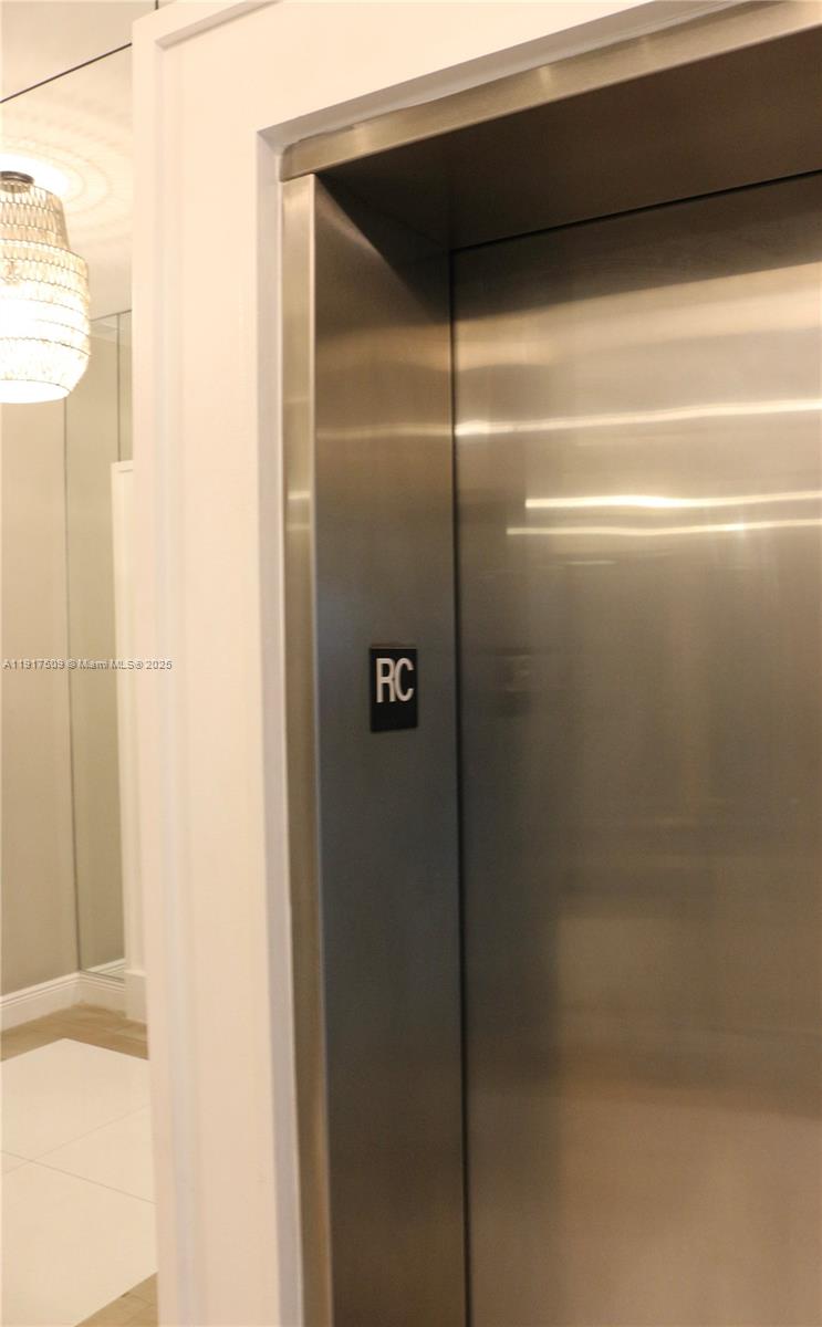 350 S Miami Ave #3813, Miami FL 33130