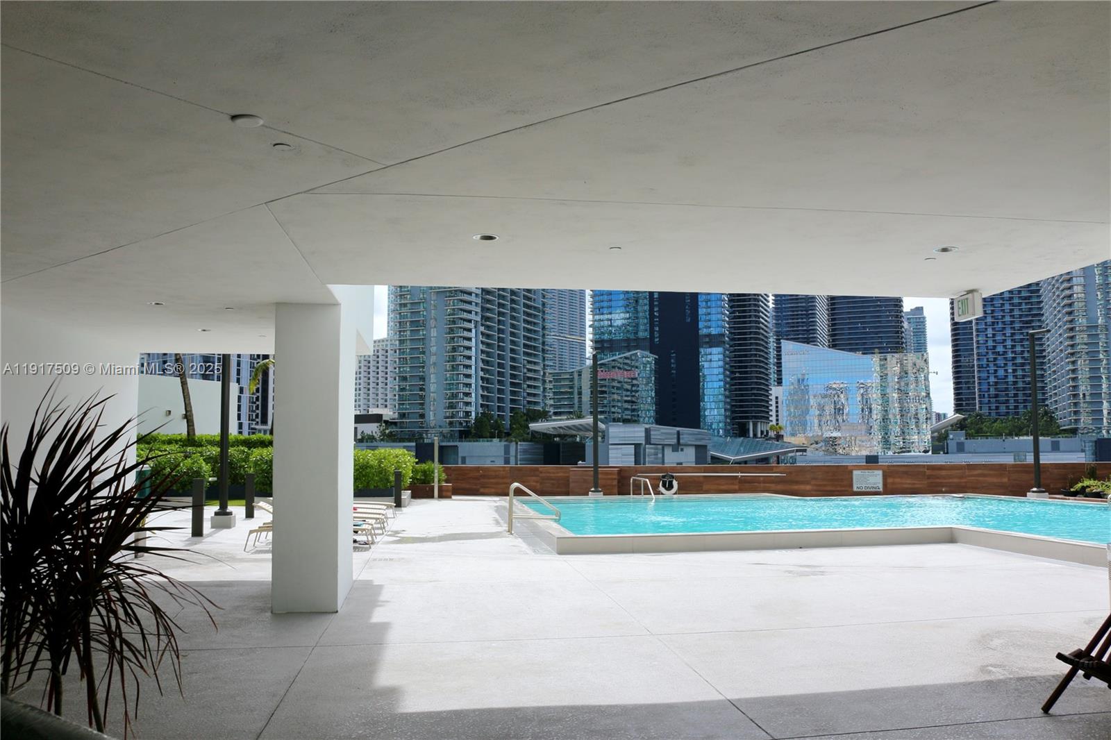 350 S Miami Ave #3813, Miami FL 33130