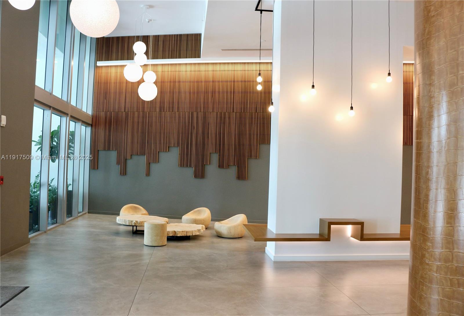 350 S Miami Ave #3813, Miami FL 33130