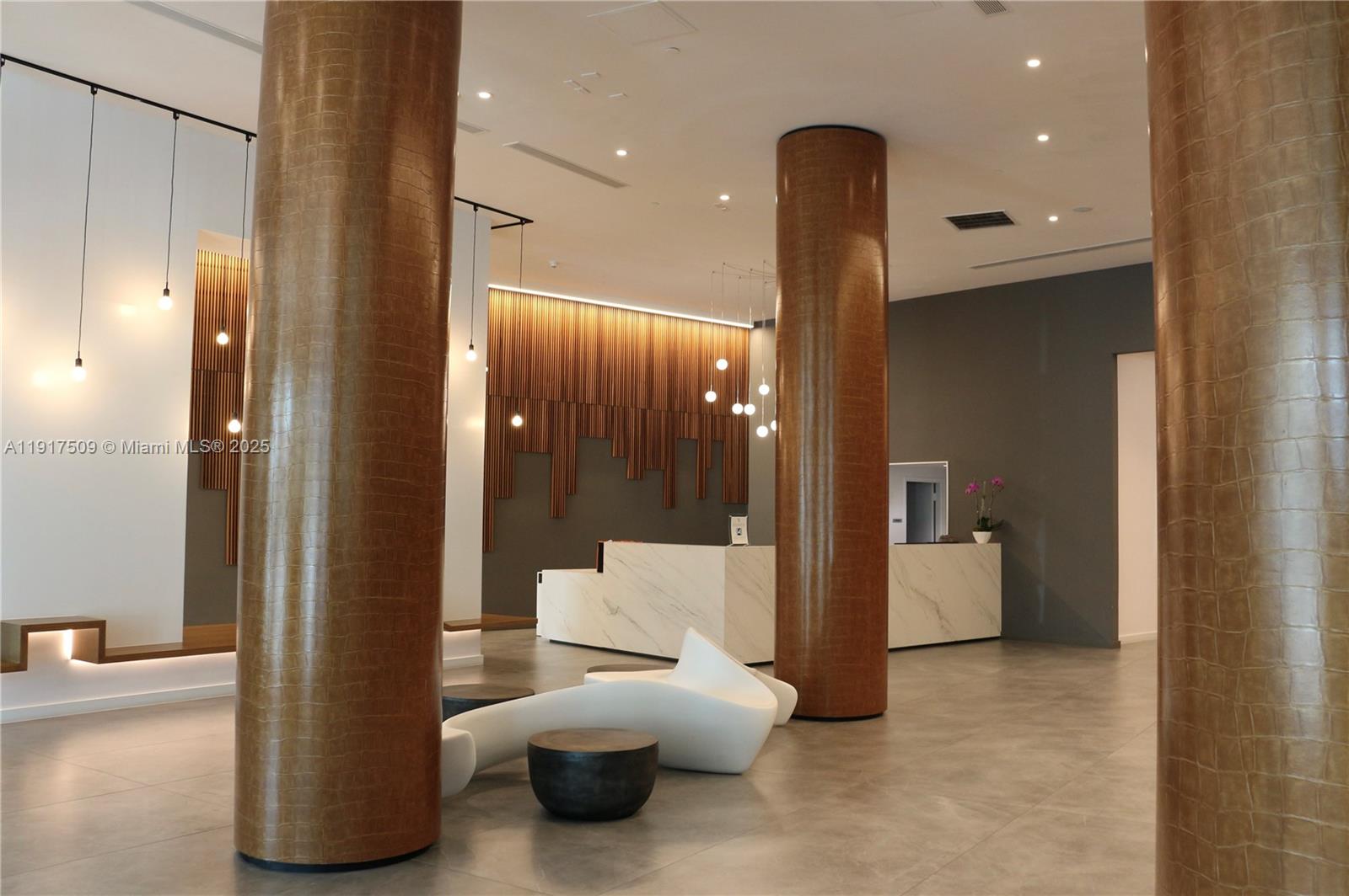 350 S Miami Ave #3813, Miami FL 33130