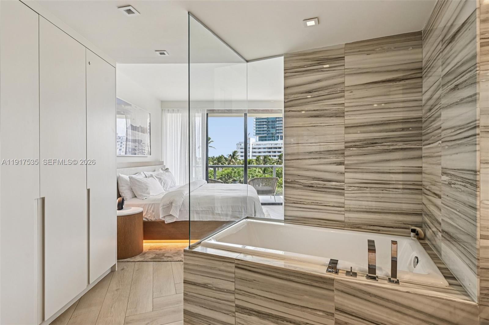 2201 Collins Ave #401, Miami Beach FL 33139