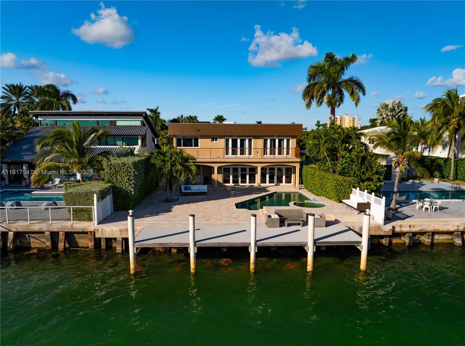 1500 S Treasure Dr, North Bay Village FL 33141