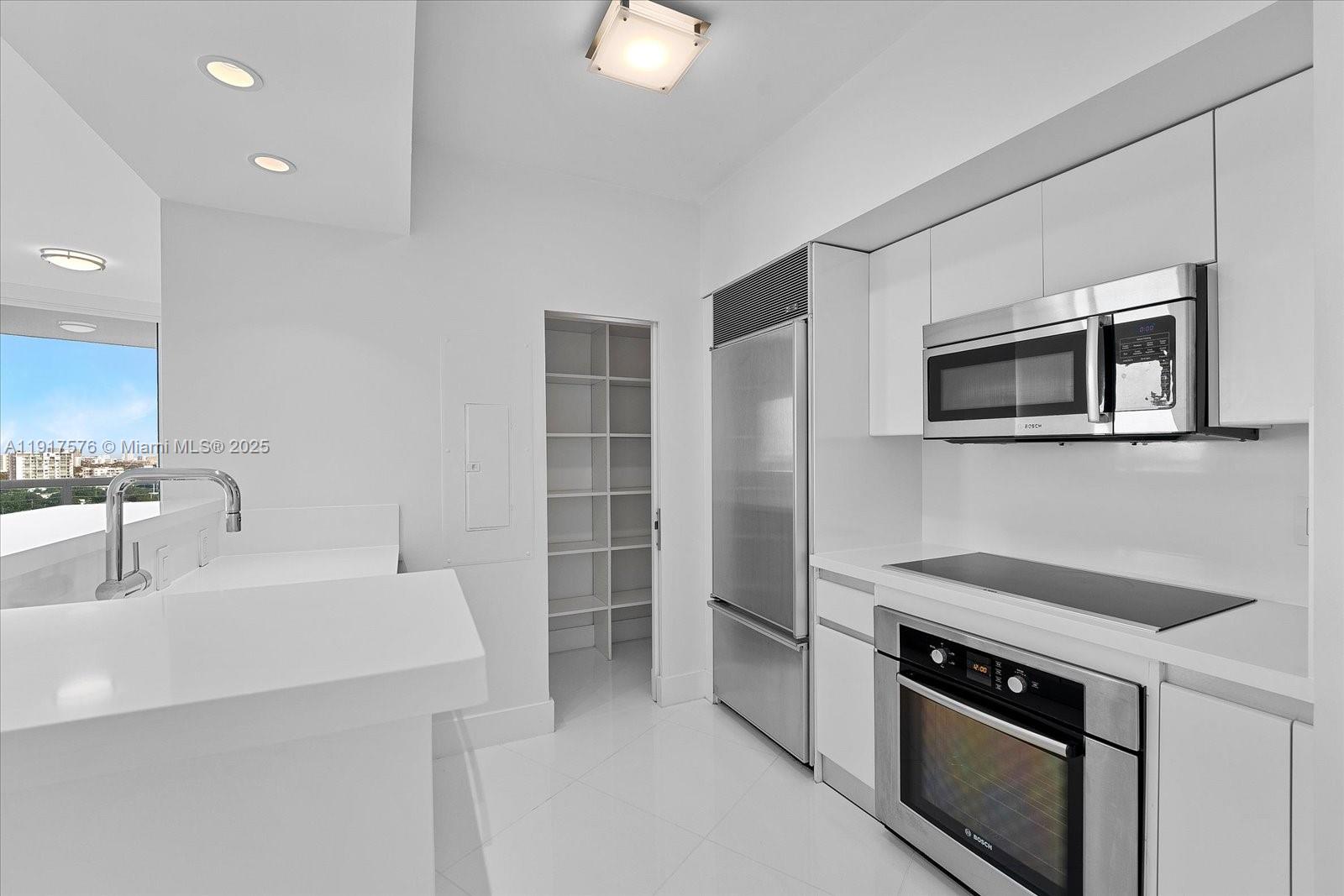 2127 Brickell Ave #1606, Miami FL 33129