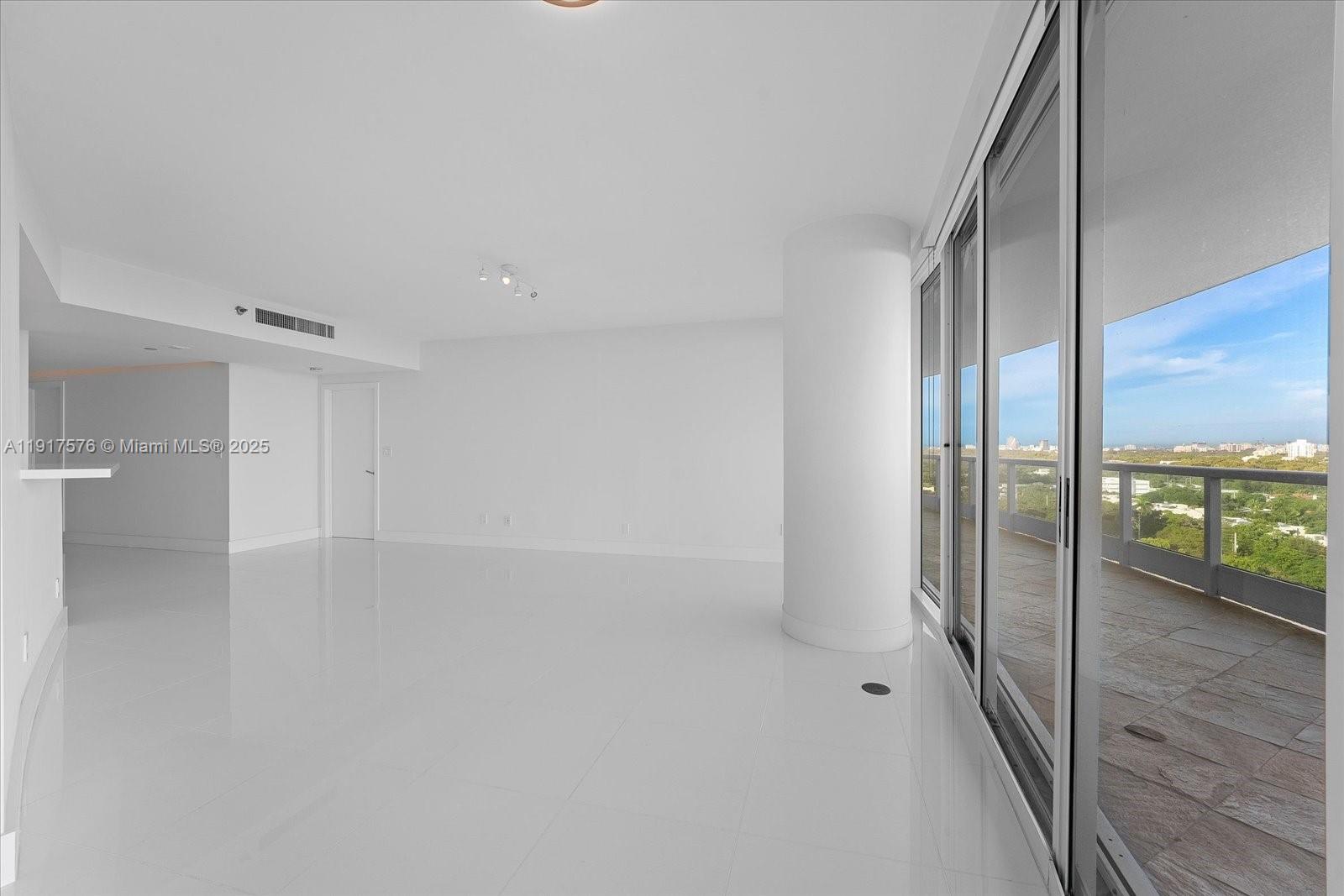 2127 Brickell Ave #1606, Miami FL 33129