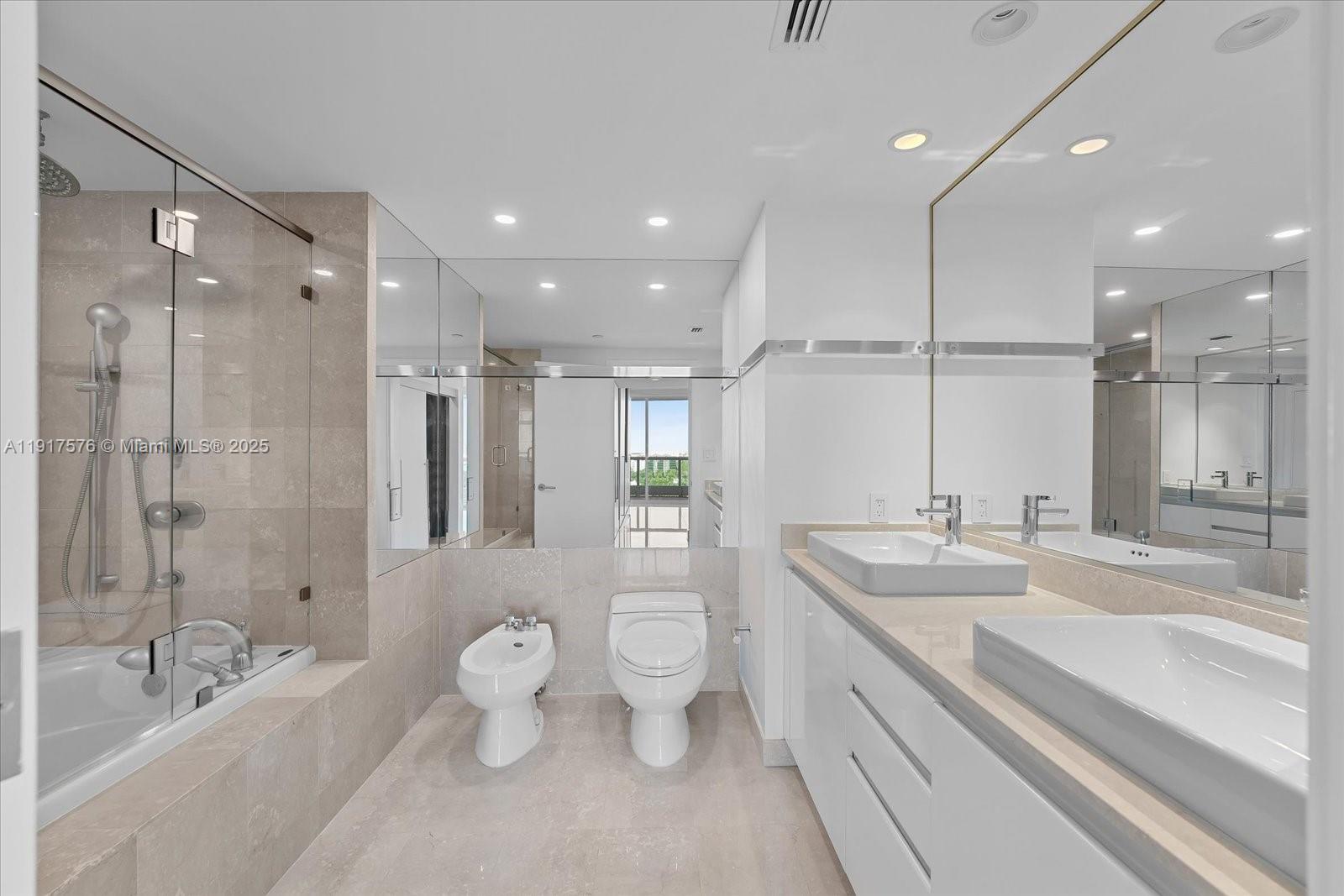 2127 Brickell Ave #1606, Miami FL 33129