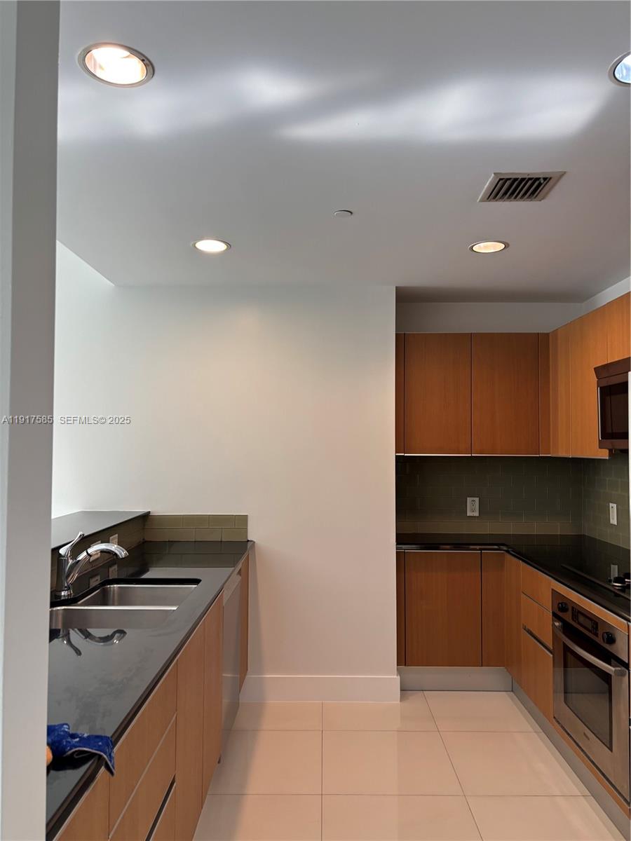 1050 Brickell Ave #3014, Miami FL 33131
