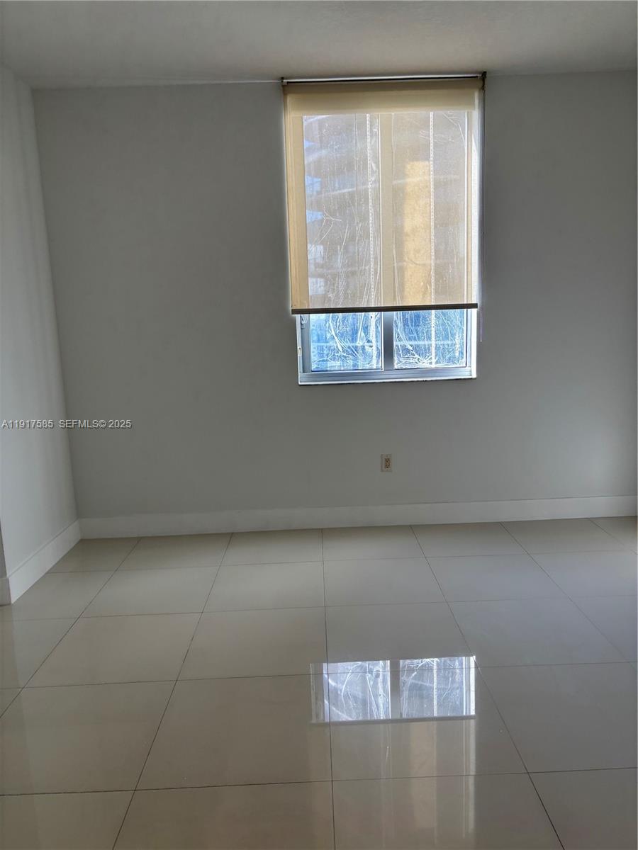 1050 Brickell Ave #3014, Miami FL 33131