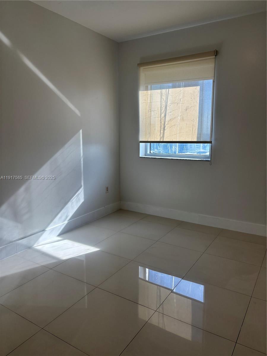 1050 Brickell Ave #3014, Miami FL 33131
