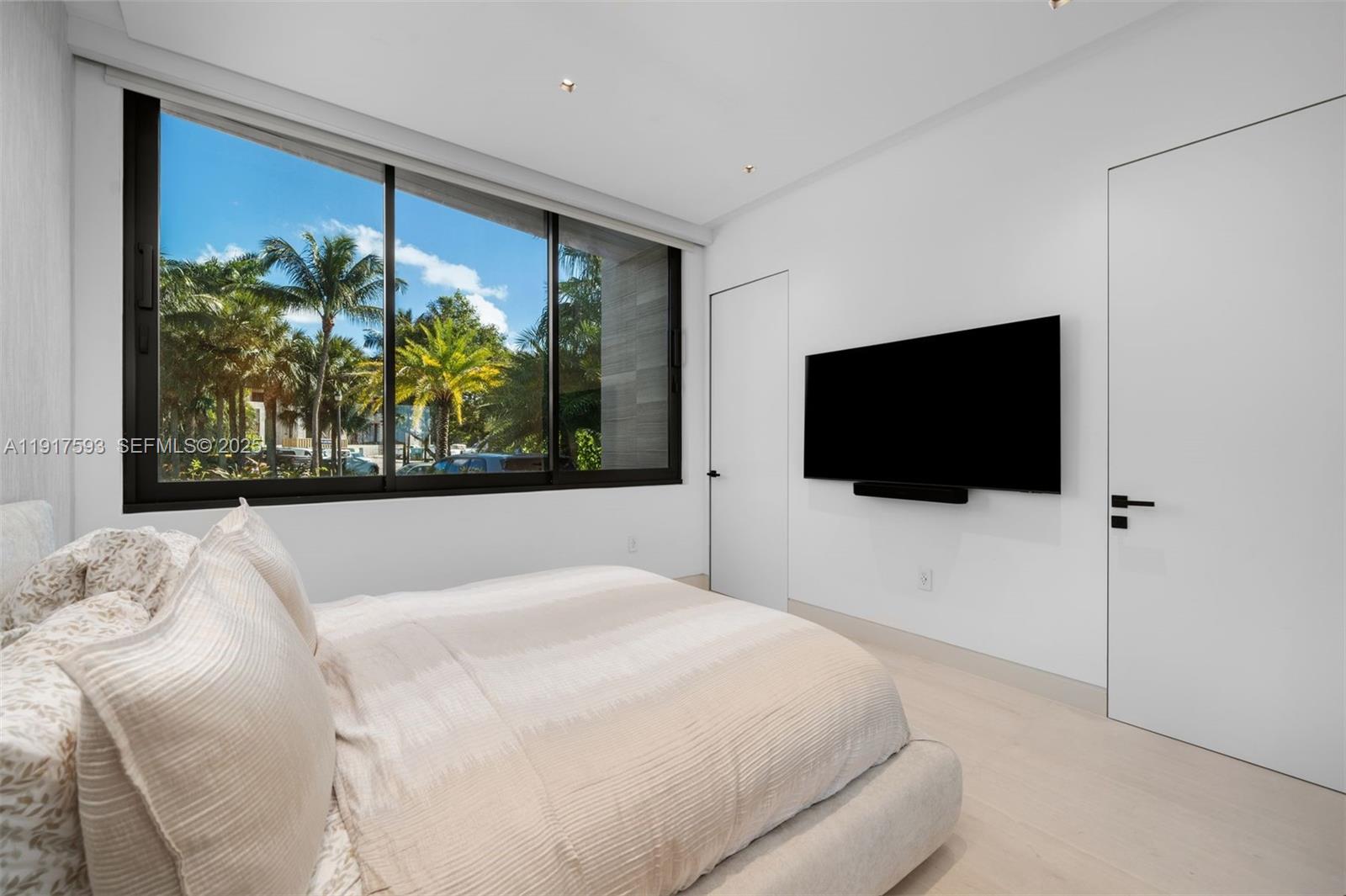 342 S Parkway, Golden Beach FL 33160