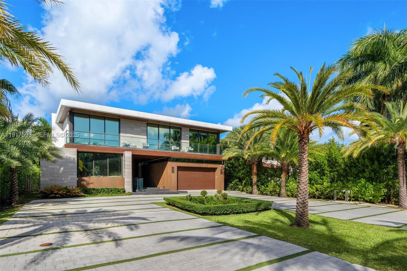 342 S Parkway, Golden Beach FL 33160
