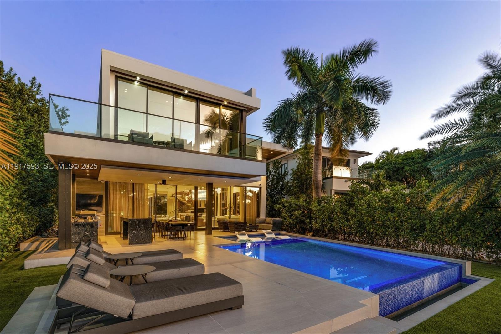 342 S Parkway, Golden Beach FL 33160