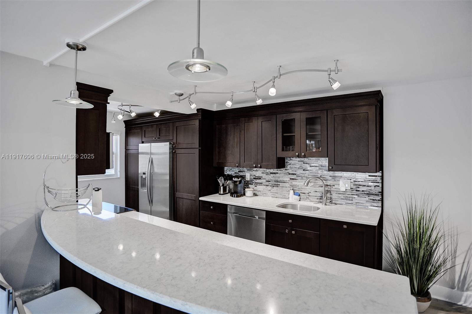 1160 Hillsboro Mile #701, Hillsboro Beach FL 33062