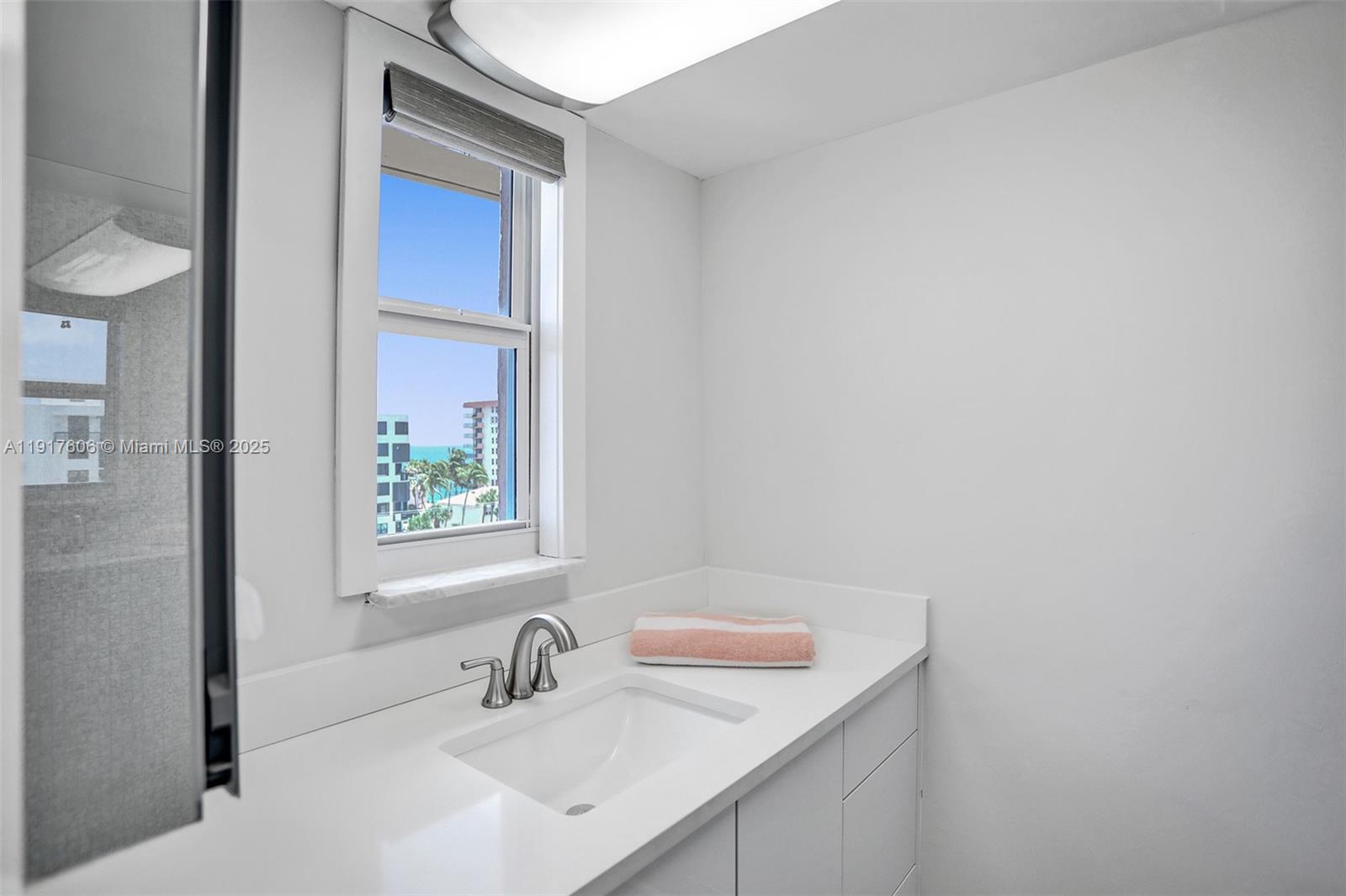 1160 Hillsboro Mile #701, Hillsboro Beach FL 33062