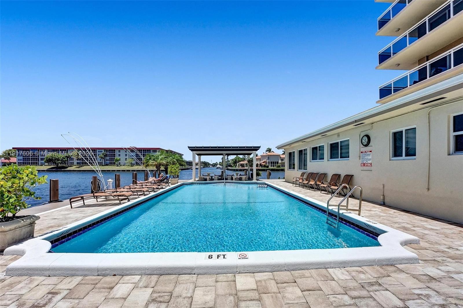 1160 Hillsboro Mile #701, Hillsboro Beach FL 33062