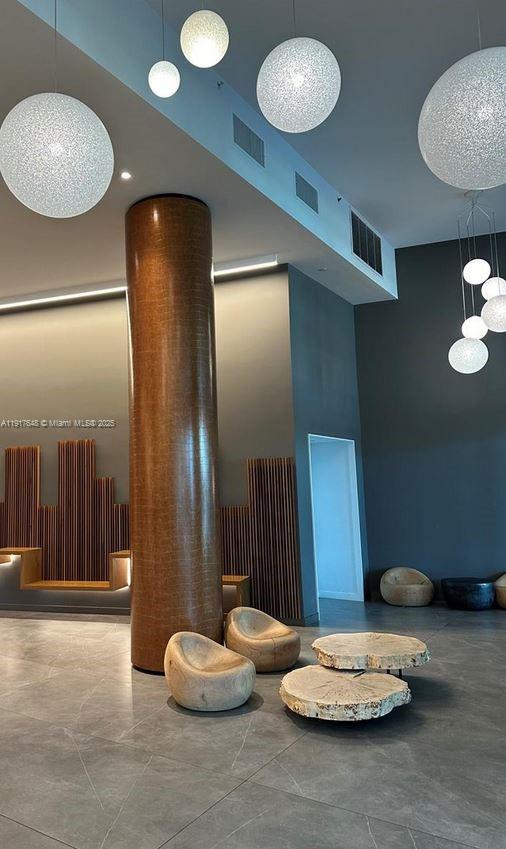 350 S Miami Ave #3215, Miami FL 33130