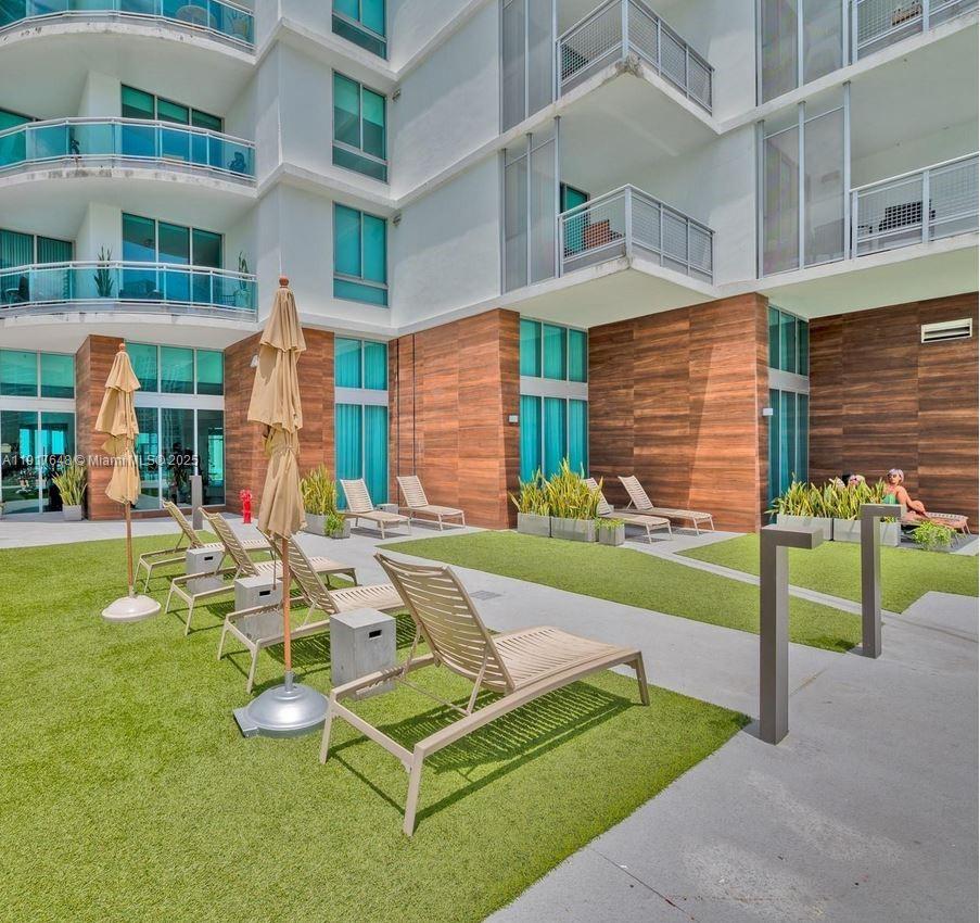 350 S Miami Ave #3215, Miami FL 33130