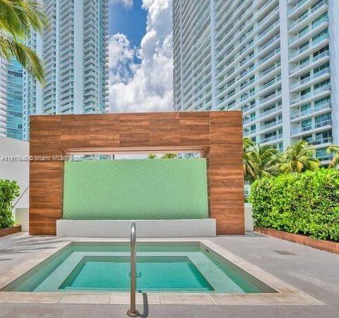 350 S Miami Ave #3215, Miami FL 33130