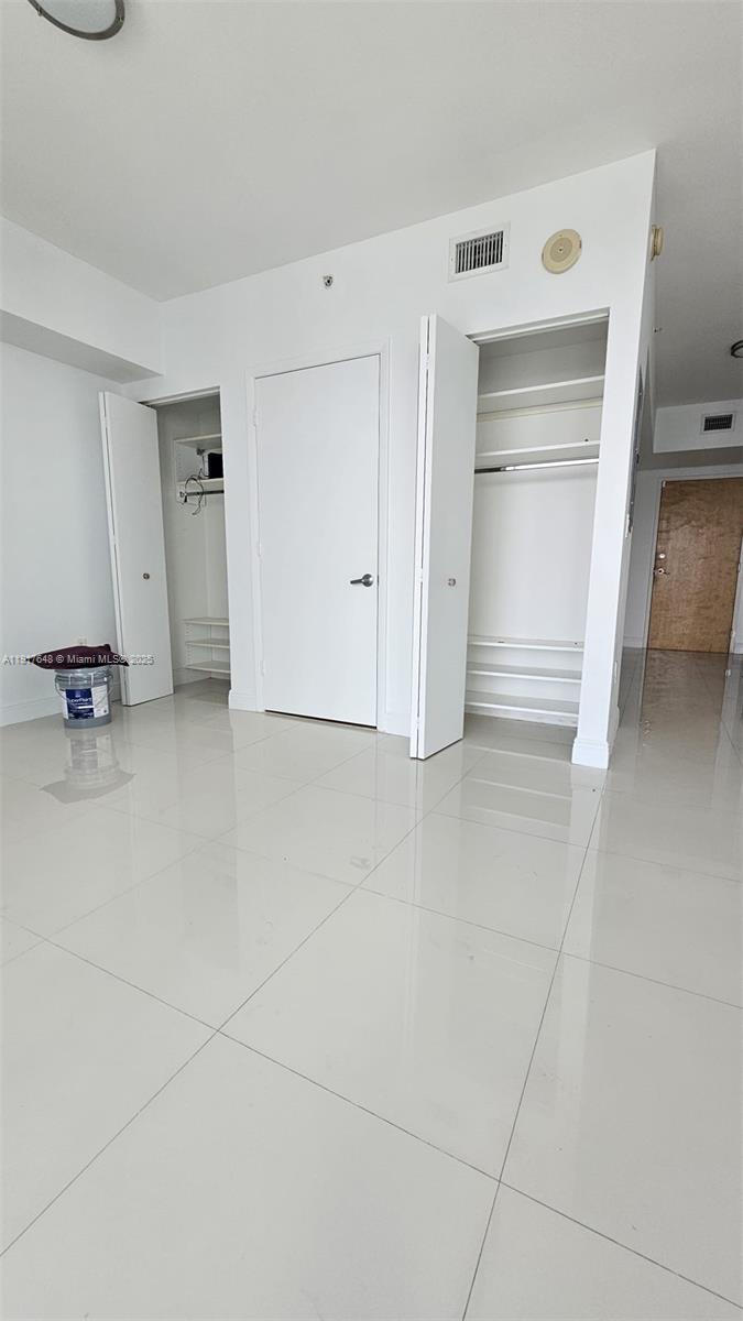 350 S Miami Ave #3215, Miami FL 33130