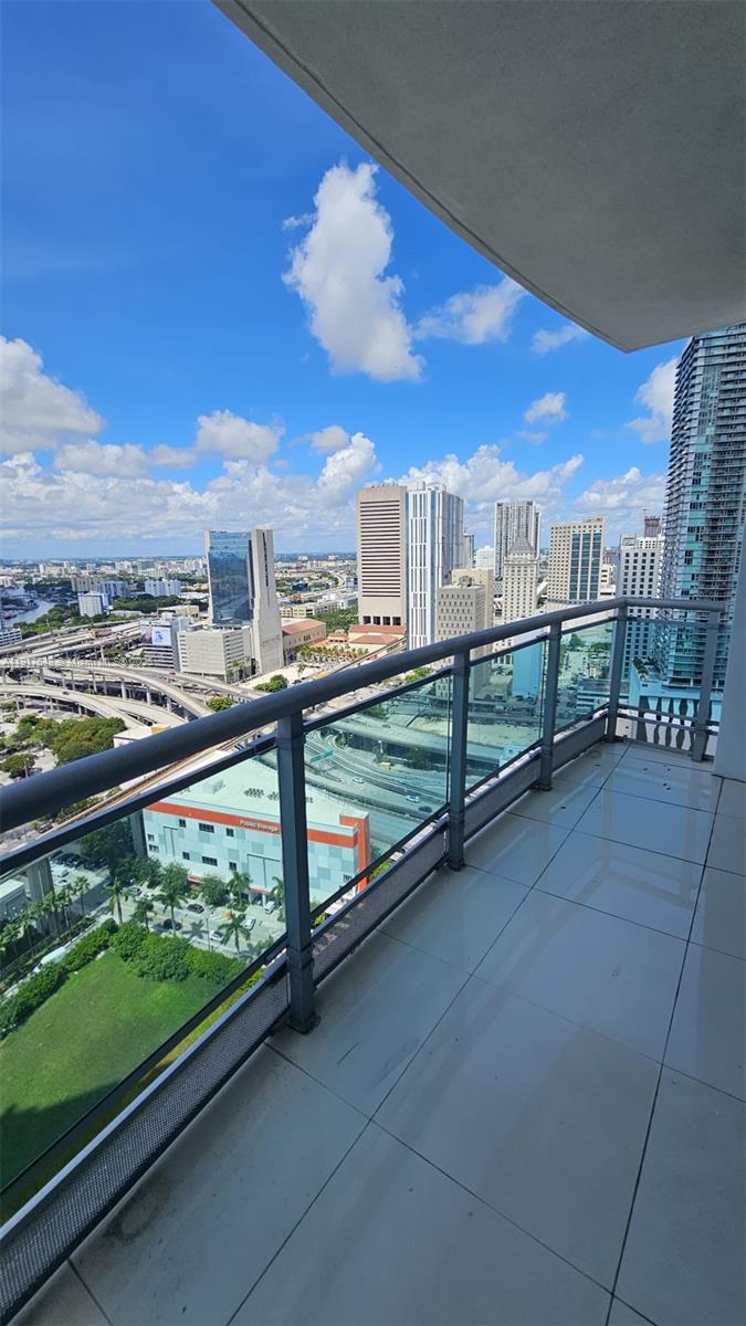 350 S Miami Ave #3215, Miami FL 33130