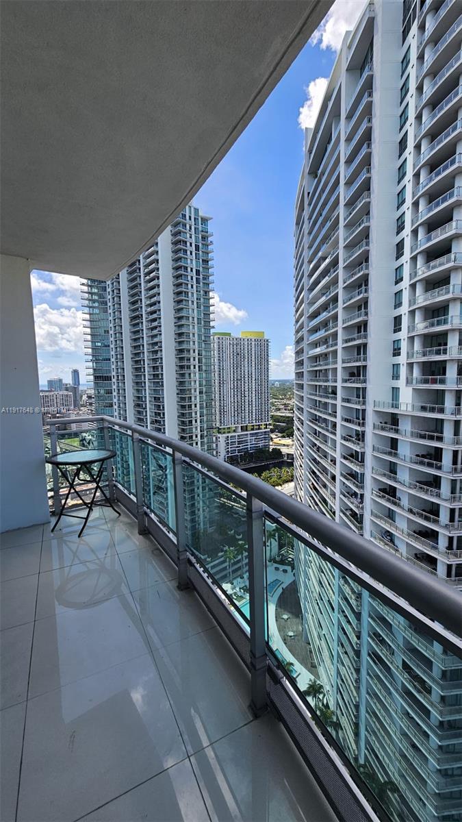 350 S Miami Ave #3215, Miami FL 33130