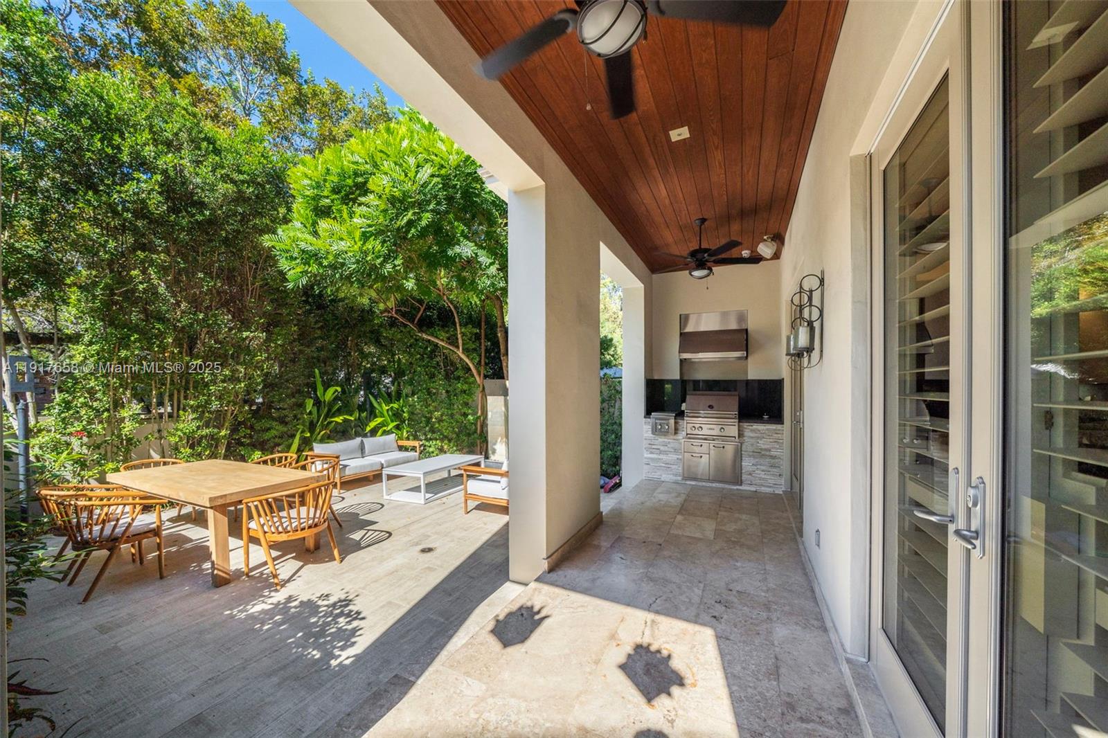 7490 SW 56th Ct, Miami FL 33143