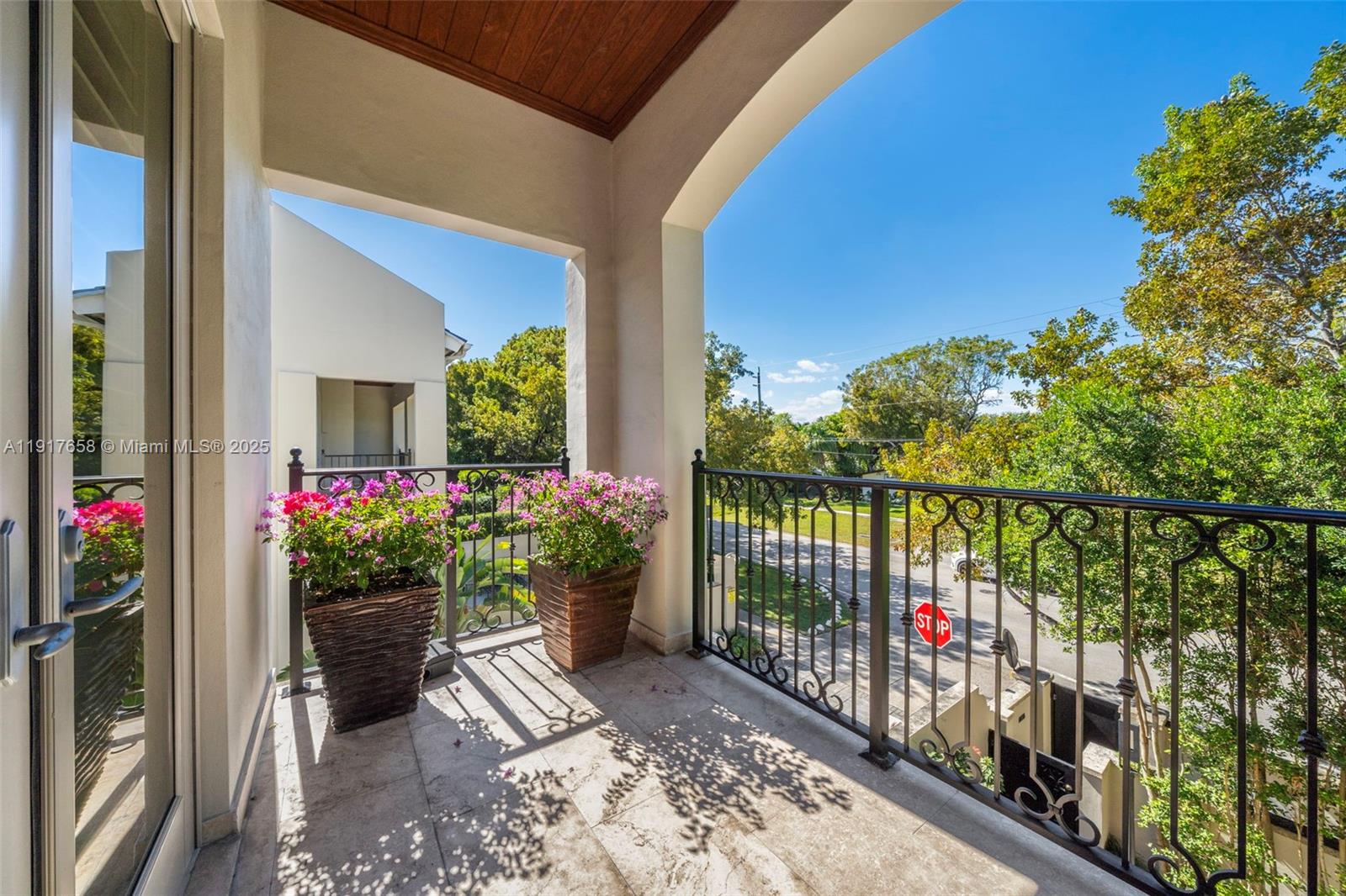 7490 SW 56th Ct, Miami FL 33143