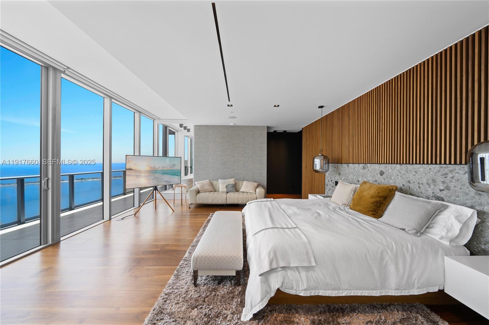 1300 Brickell Bay Dr #4401, Miami FL 33131