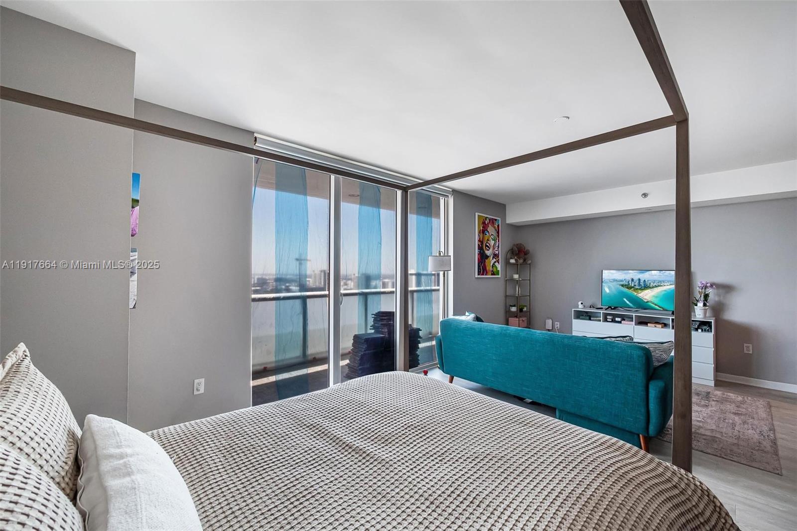 50 Biscayne Blvd #5209, Miami FL 33132