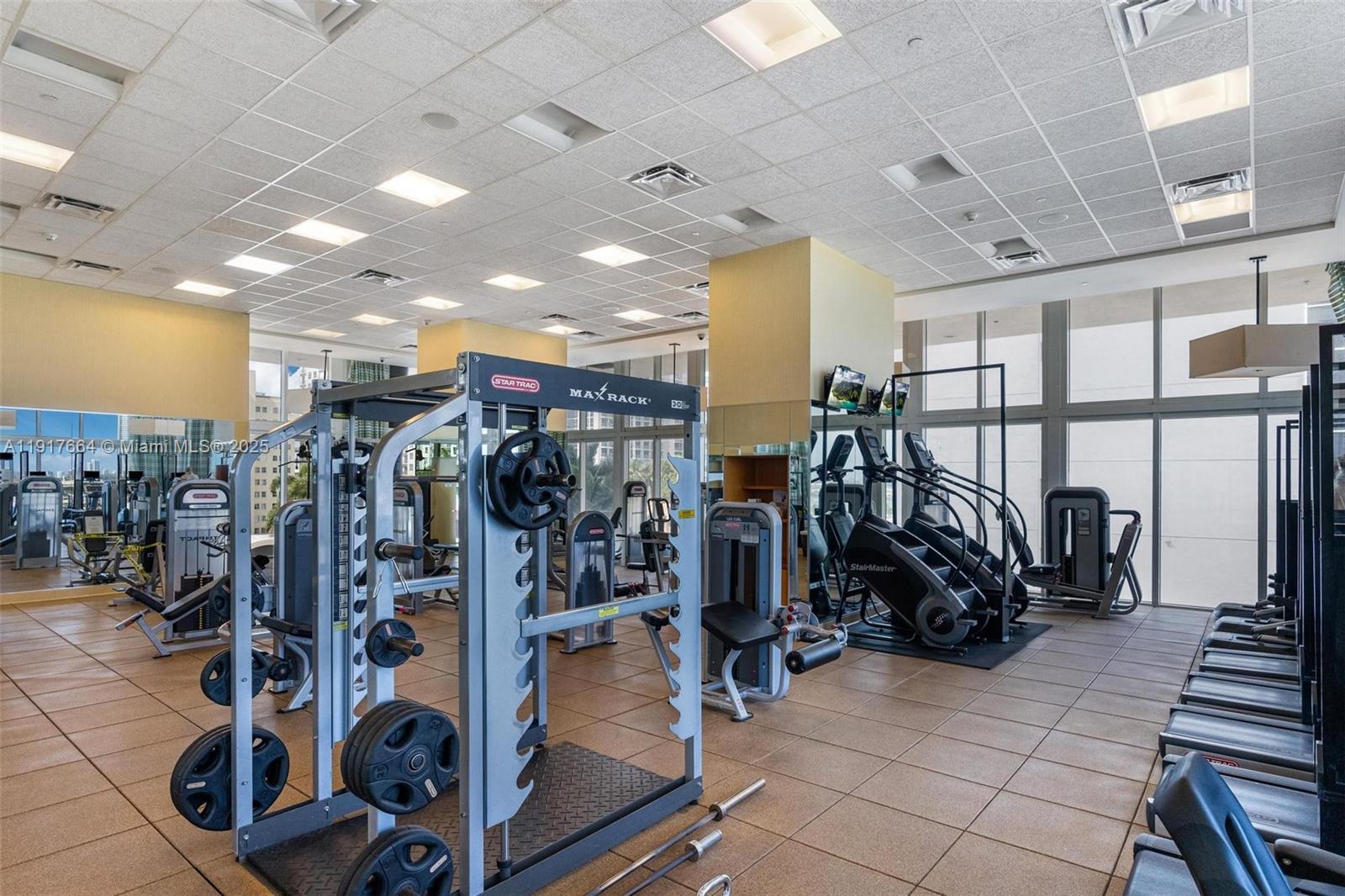 50 Biscayne Blvd #5209, Miami FL 33132