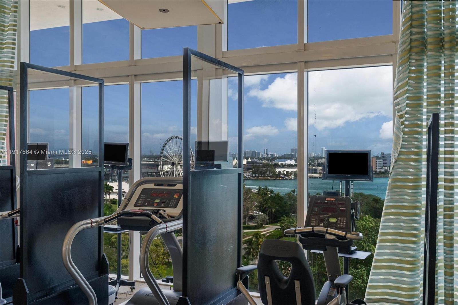 50 Biscayne Blvd #5209, Miami FL 33132