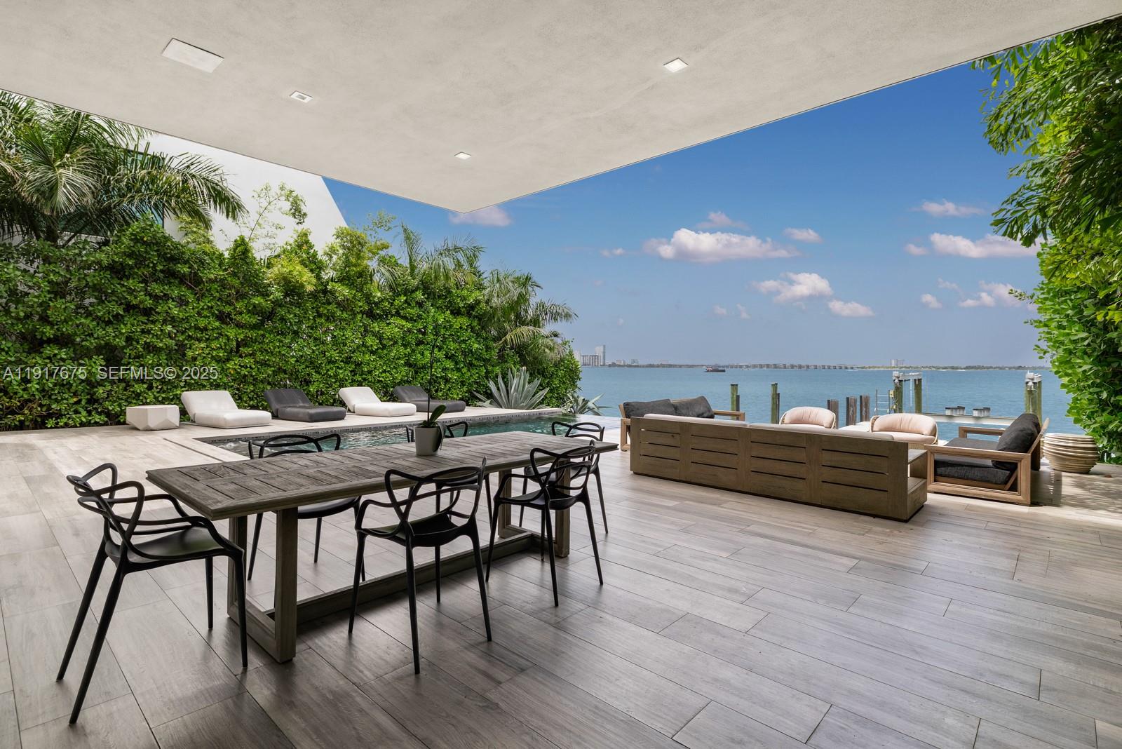 1379 N Venetian Way, Miami FL 33139