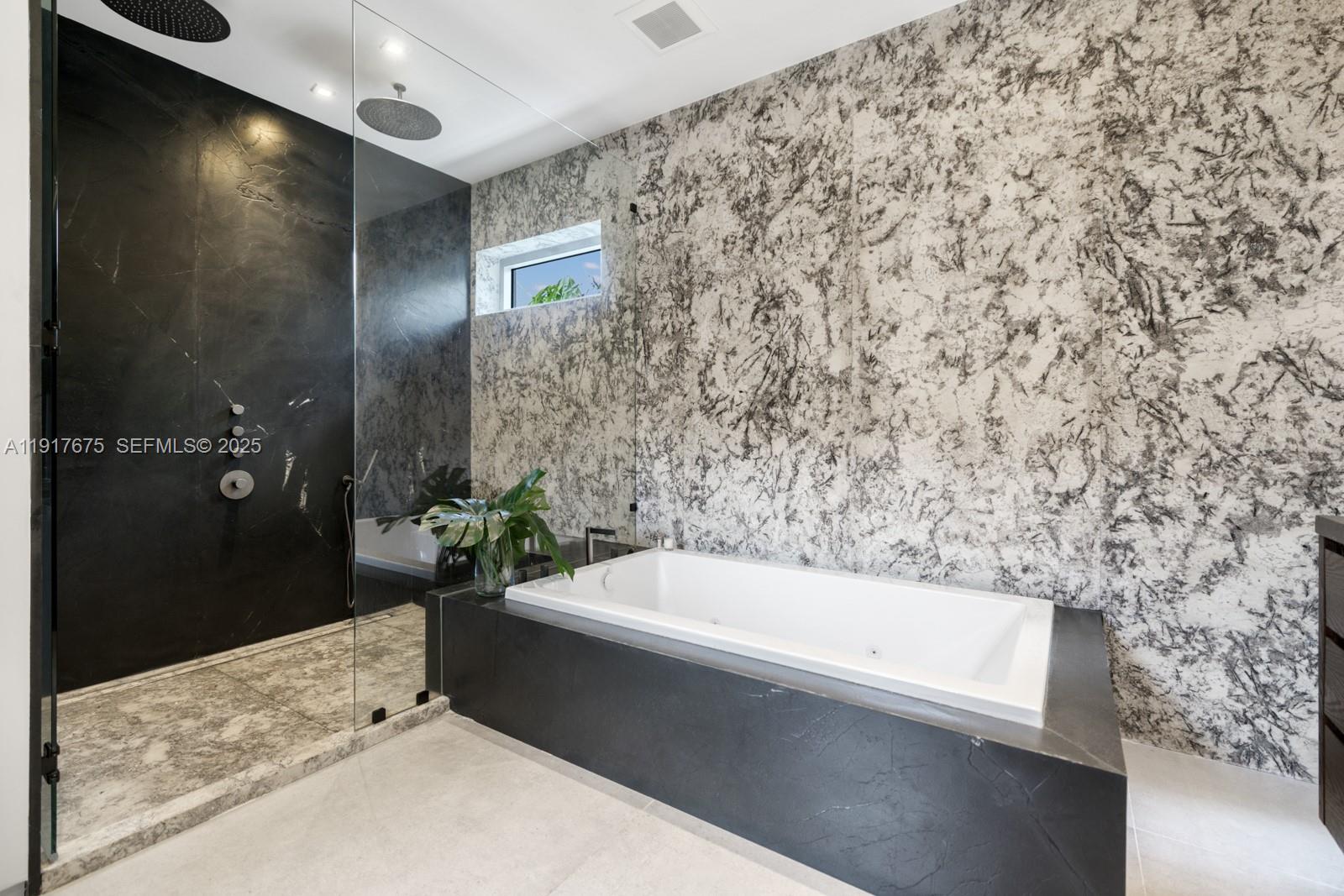 1379 N Venetian Way, Miami FL 33139