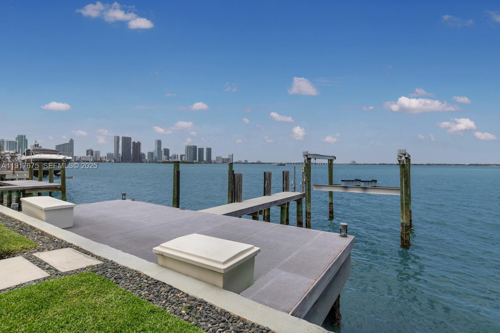 1379 N Venetian Way, Miami FL 33139