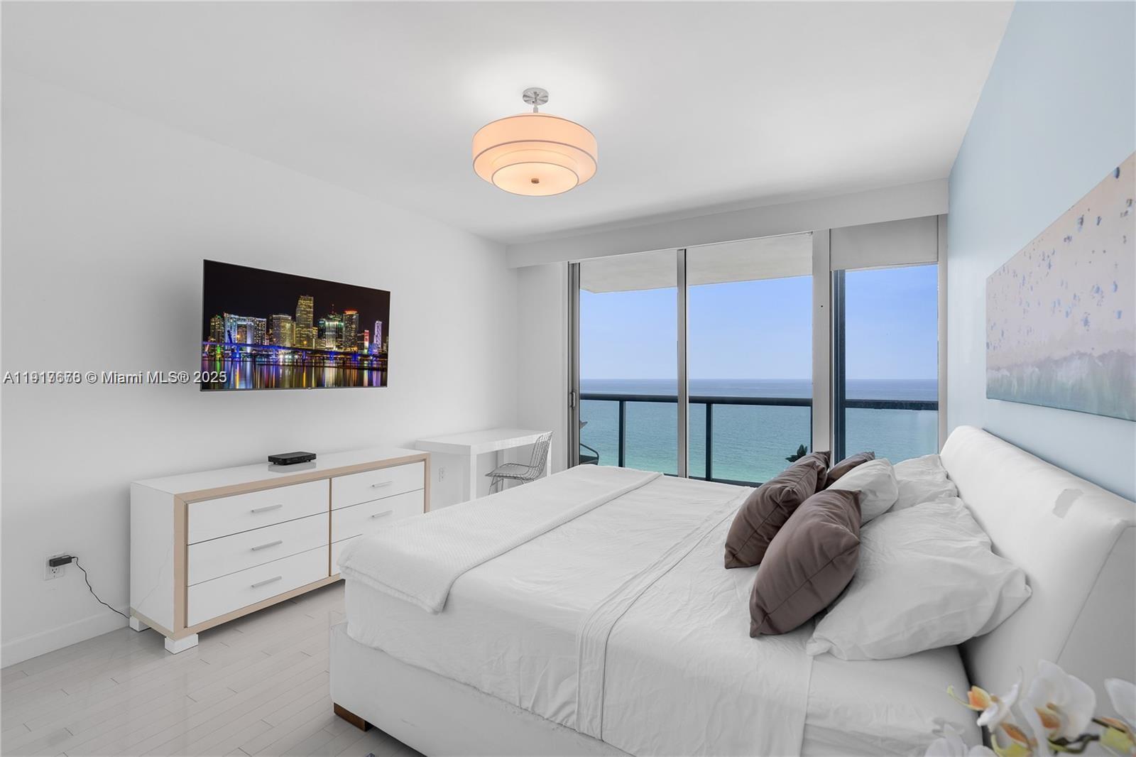 6799 Collins Ave #1602, Miami Beach FL 33141