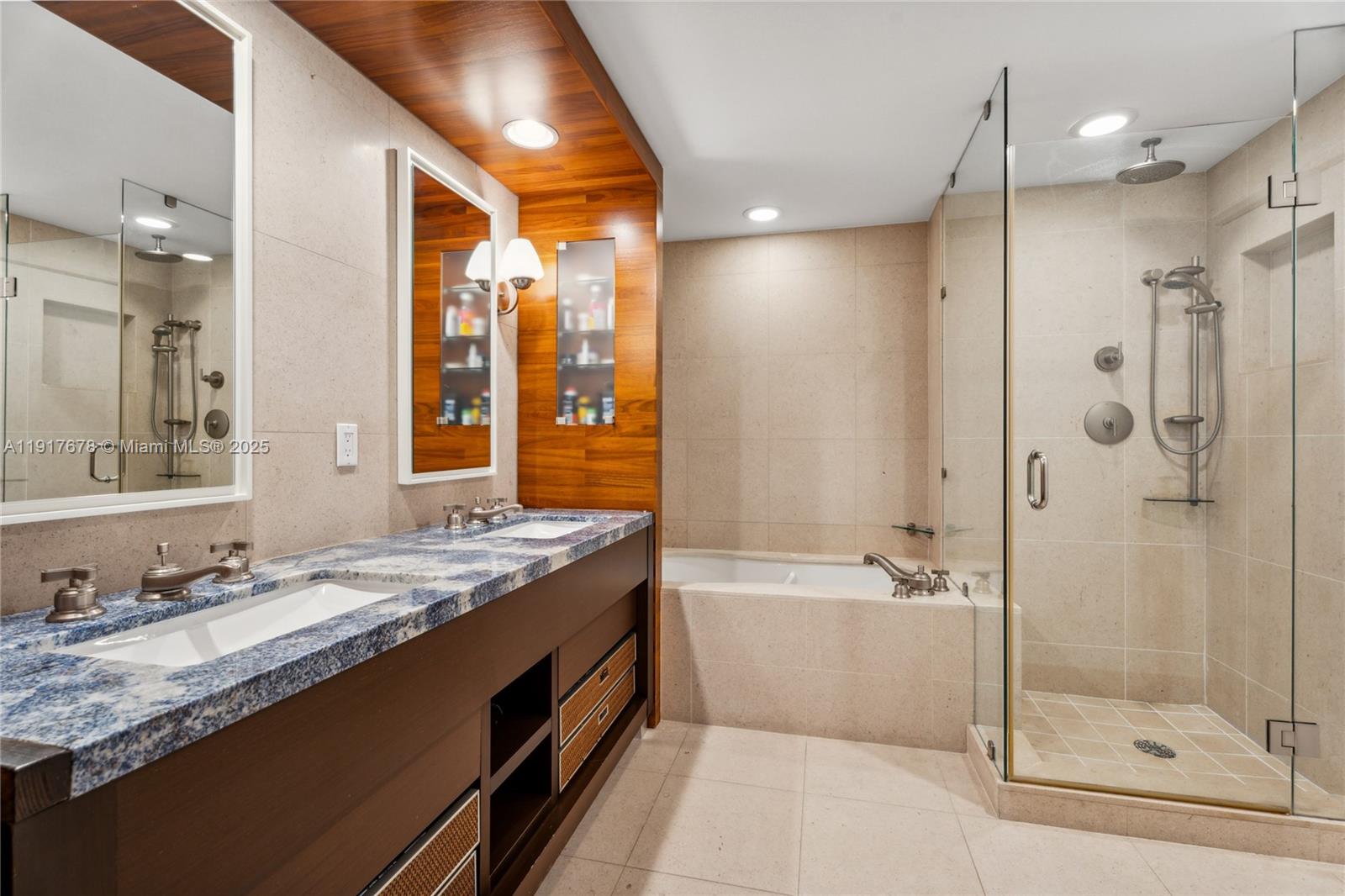 6799 Collins Ave #1602, Miami Beach FL 33141
