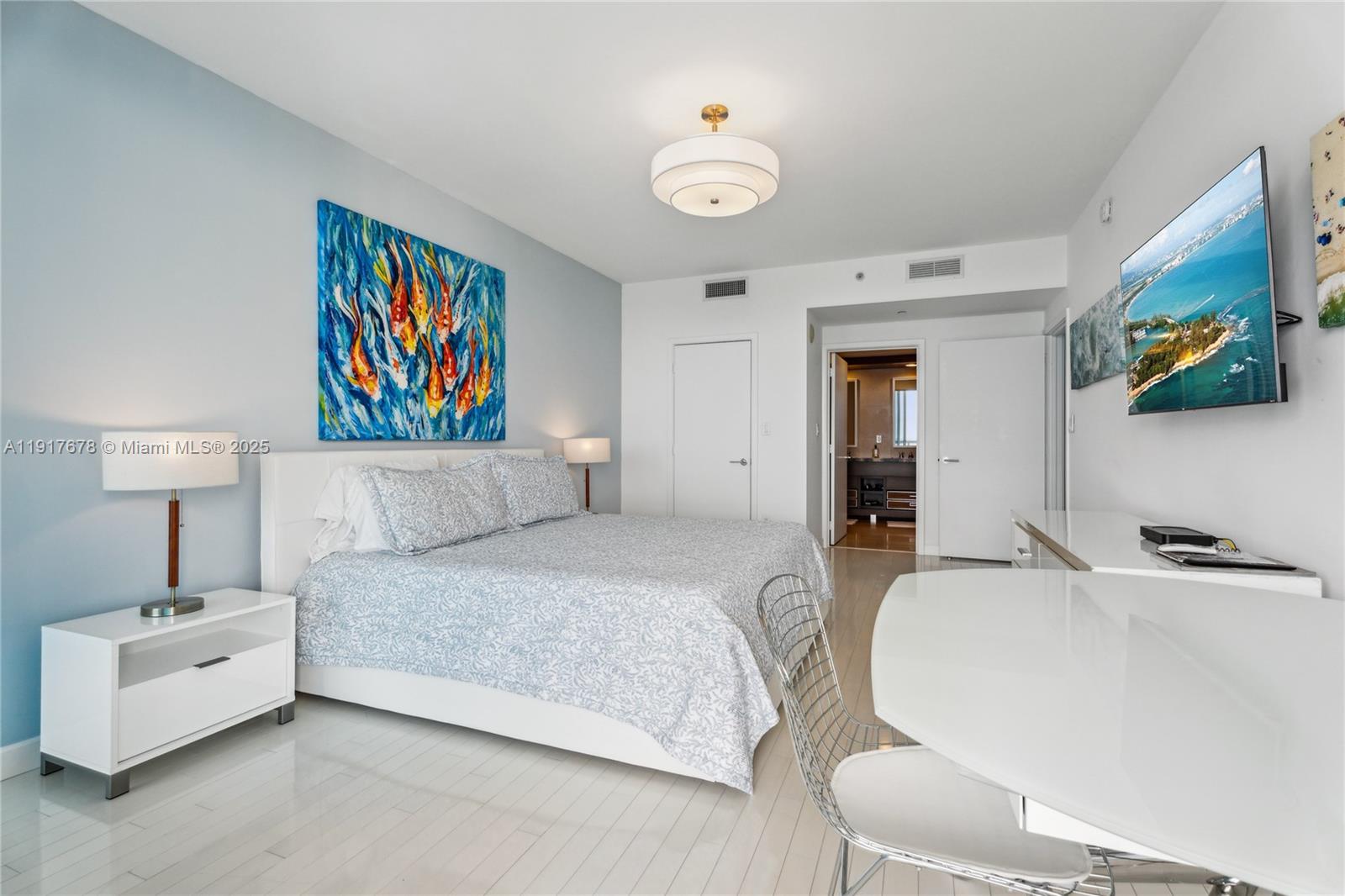 6799 Collins Ave #1602, Miami Beach FL 33141