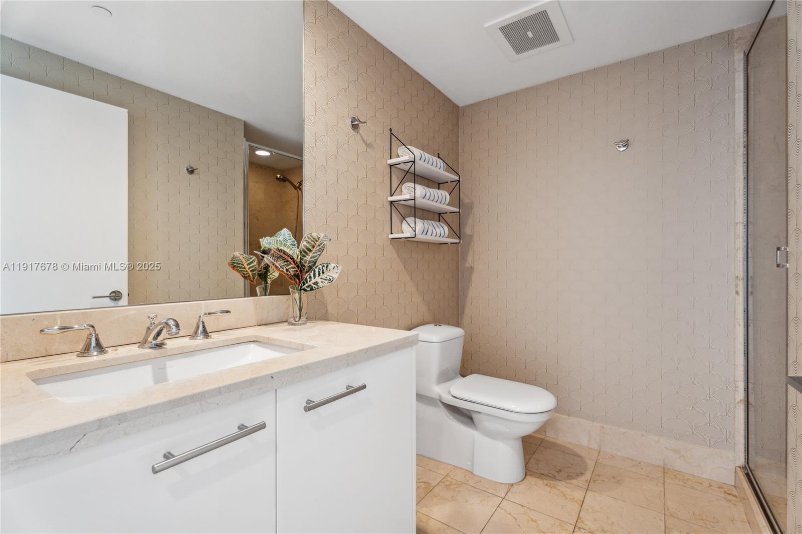 6799 Collins Ave #1602, Miami Beach FL 33141