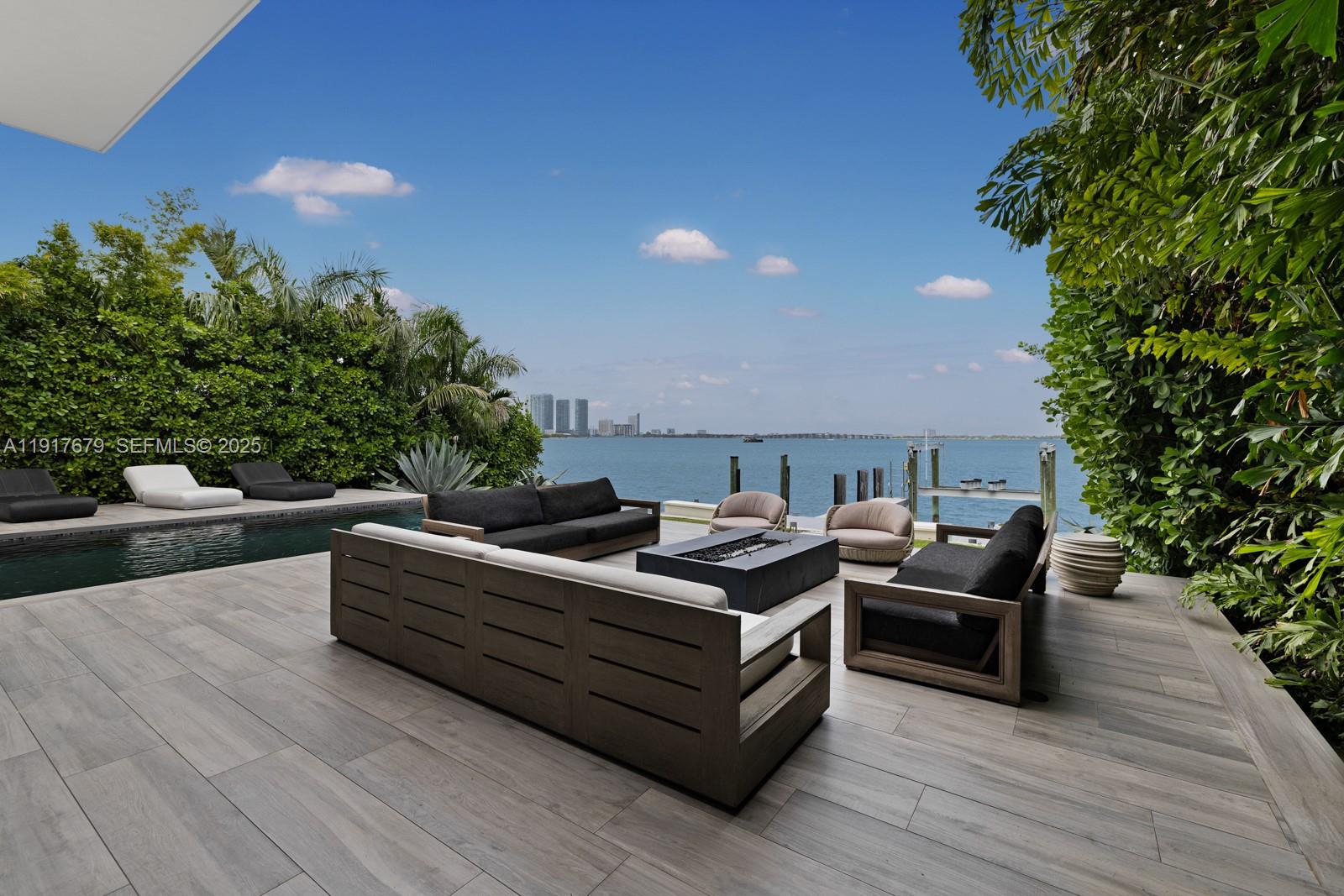 1379 N Venetian Way, Miami FL 33139